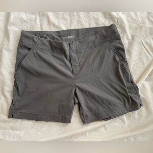 Columbia Omni-Shield Gray Women’s Shorts 10